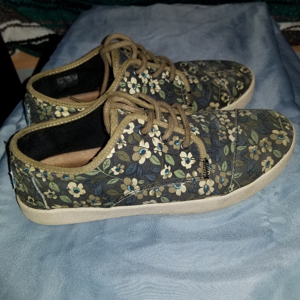 Paseo Toms